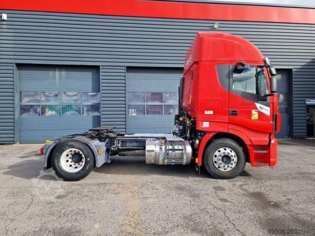 Hazardous materials truck Iveco Stralis NP460