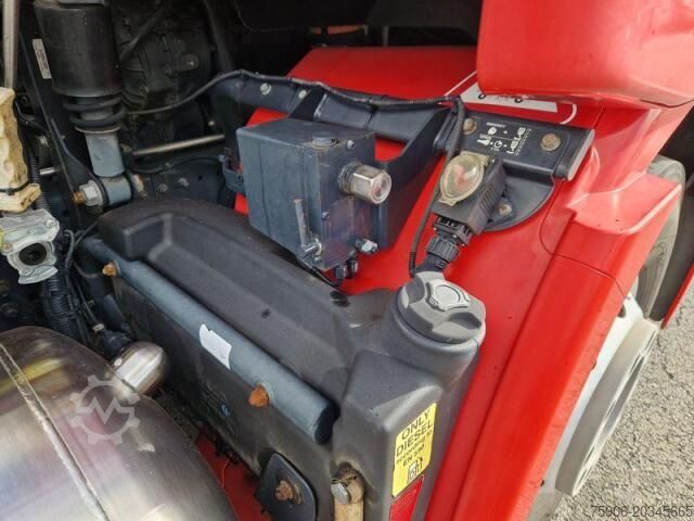 Hazardous materials truck Iveco Stralis NP460