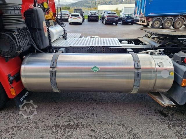 Hazardous materials truck Iveco Stralis NP460