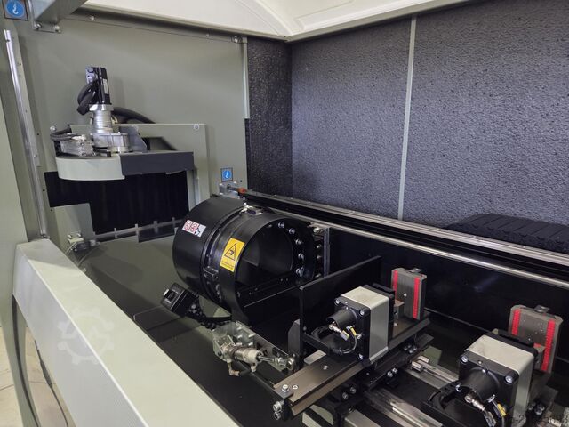 Machining center including extraction system Emmegi Phantomatic T3 Star