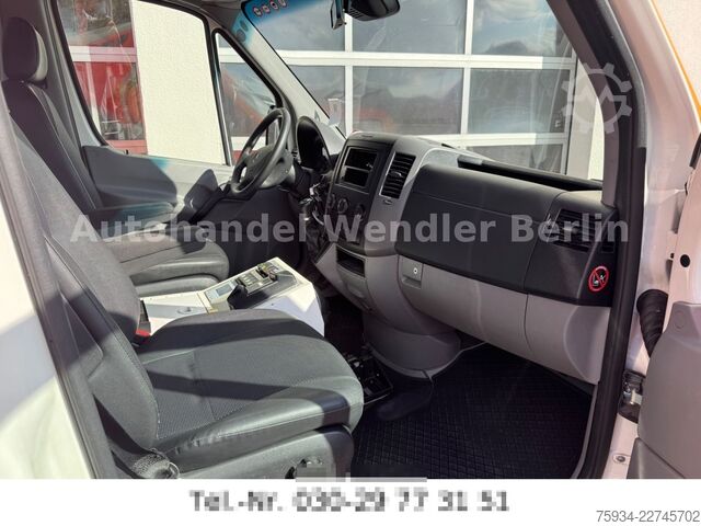 Feuerwehrfahrzeug MERCEDES-BENZ Sprinter 516 CDI RTW Fahrtec Trage & Sessel