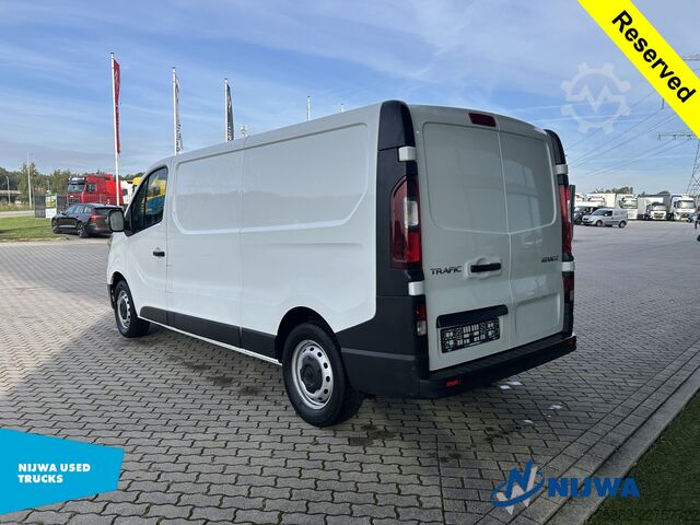 Panel van Renault Trafic 110 L2H1 Navigatie + Parkeersensoren