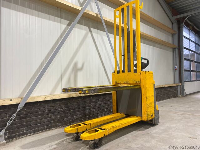 Hochhubwagen Jungheinrich C20