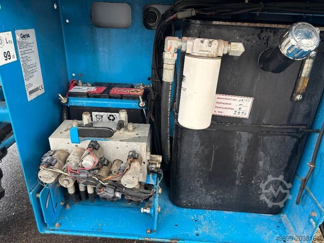 Scherenhebebühne Genie GS 2668 RT 10m Diesel Scherenarbeitsbühne