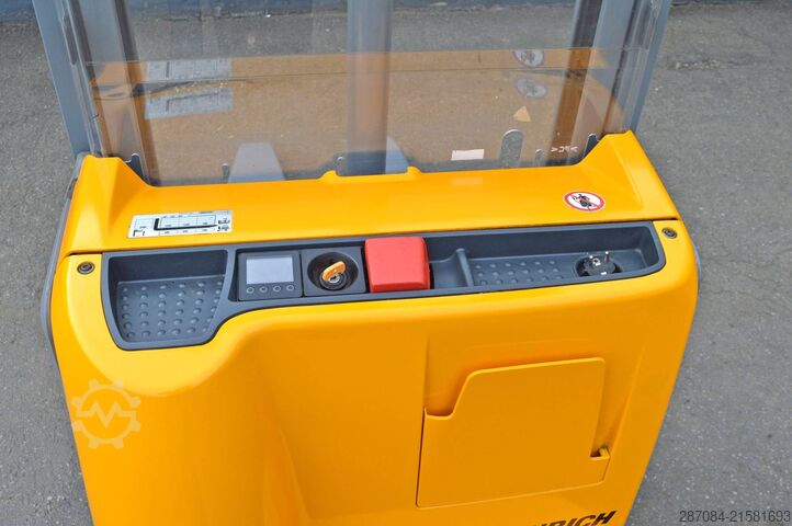 Hochhubwagen Jungheinrich EJC 112