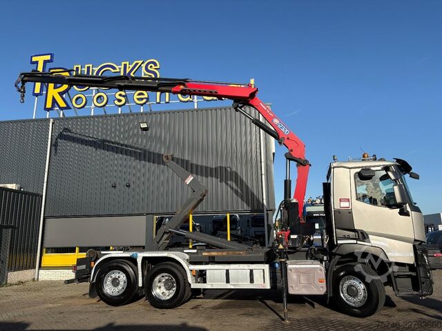 Hakenarmsystem Renault C440 + HMF 2320 K3-- 3X EXT. + REMOTE + HAAKARM...