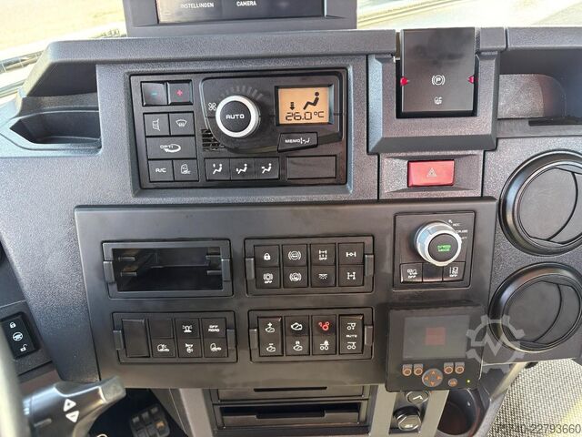 Hakenarmsystem Renault C440 + HMF 2320 K3-- 3X EXT. + REMOTE + HAAKARM...
