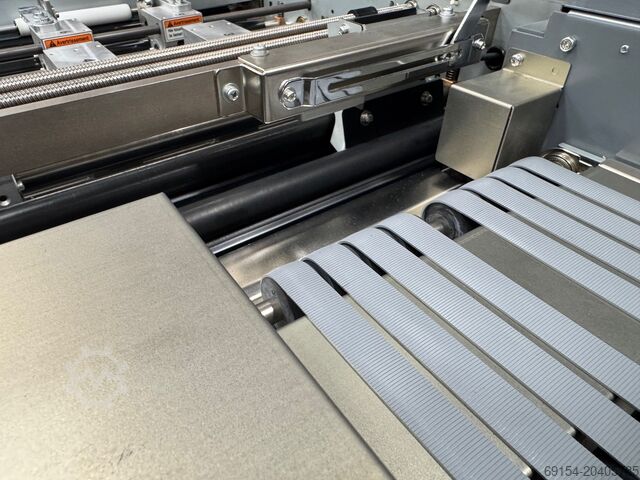 Document finishing system Duplo DC616 Pro