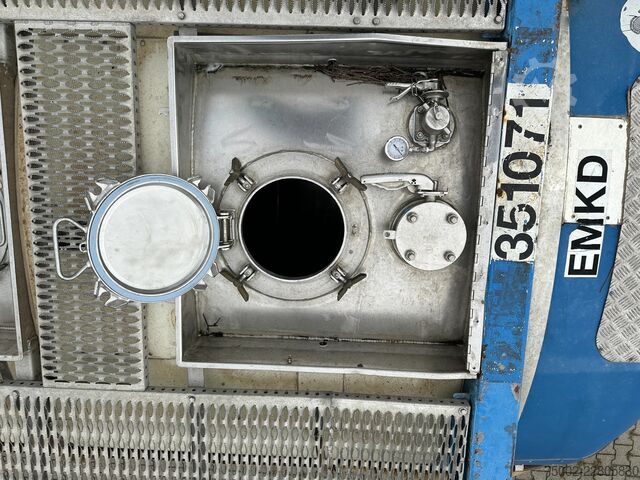 Tankcontainer Van Hool 34.600L / 1-comp. + baffles / 20FT swapbody / U...