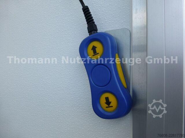 Transporter mit Koffer OPEL Movano Koffer LBW Premium