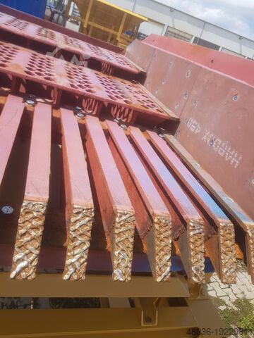 Siebmaschine Böhringer HRE Horizontalsieb