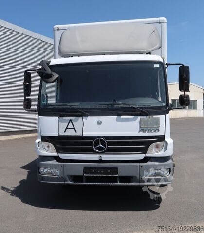 Truck with box body Mercedes-Benz 1222 L