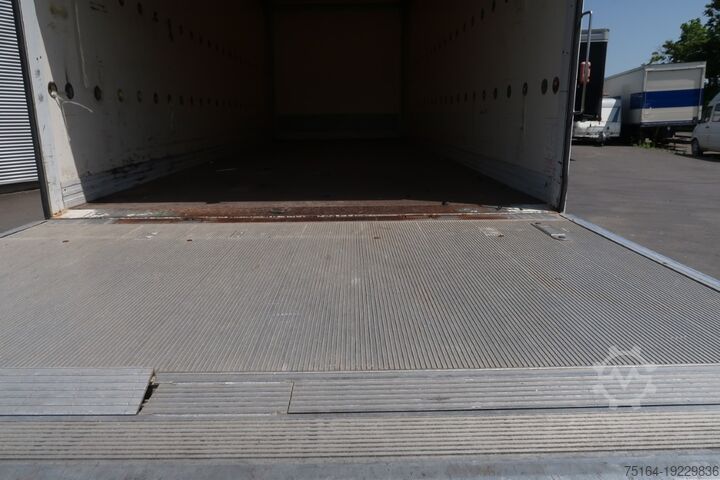 Truck with box body Mercedes-Benz 1222 L