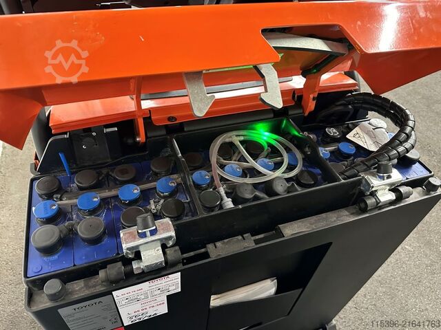 Niederhubkommissionierer Toyota OSE 250 - 187 Stunden !!!!