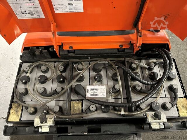 Niederhubkommissionierer Toyota OSE 250 - 2477 Stunden !!!!