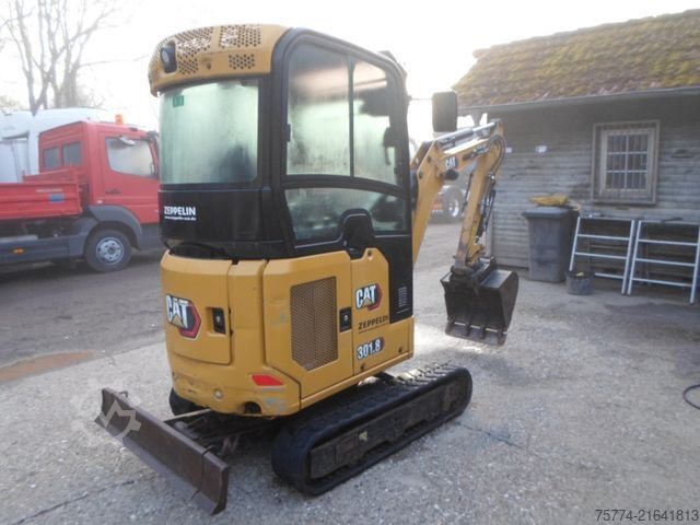 Mini excavator CATERPILLAR 301.8