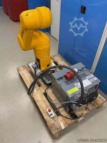 Stäubli TX90 CS8C Stäubli TX90 CS8C