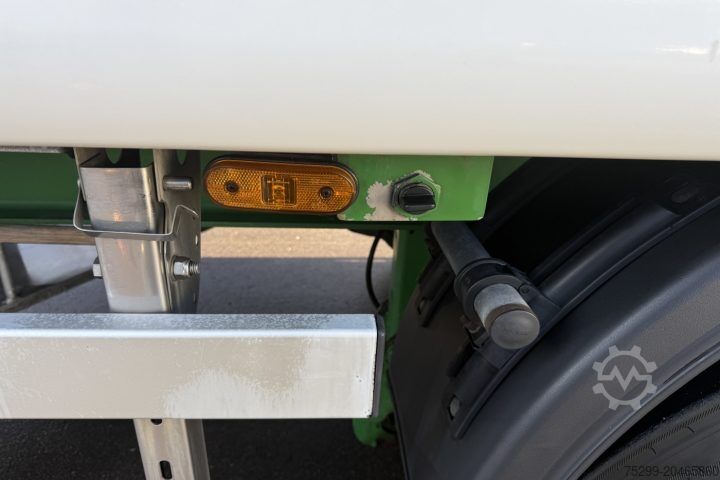 Auflieger CF 300 Schubboden / Swiss-Vehicle