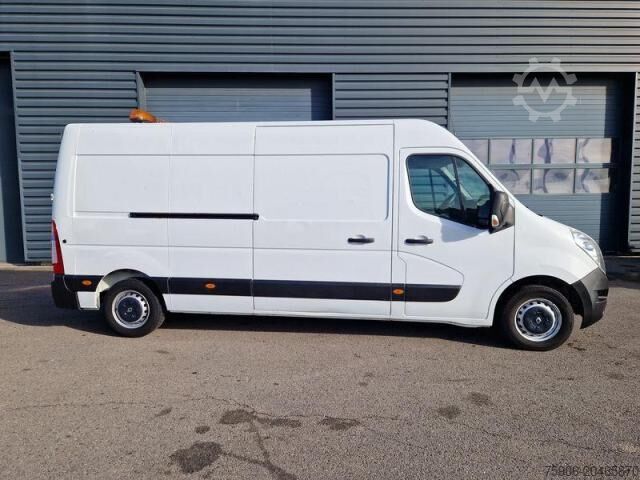Transporter mit Koffer Renault Master 2.3 DCI 125