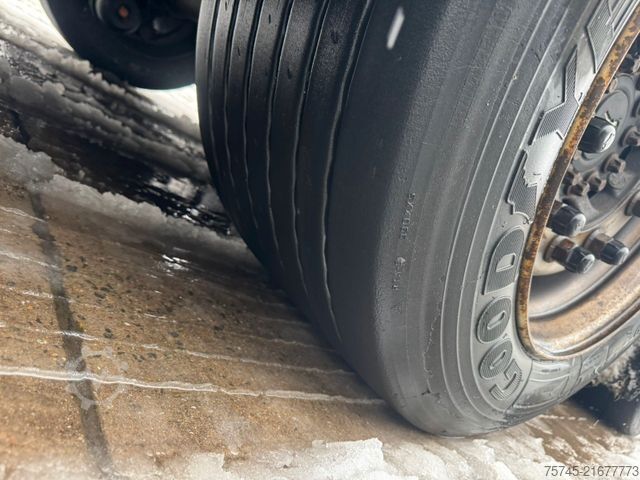 Open semitrailer with tarp SCHMITZ CARGOBULL SCB*S3T *  * LIFTACHSE * HUBDACH*ÜBERBREITE