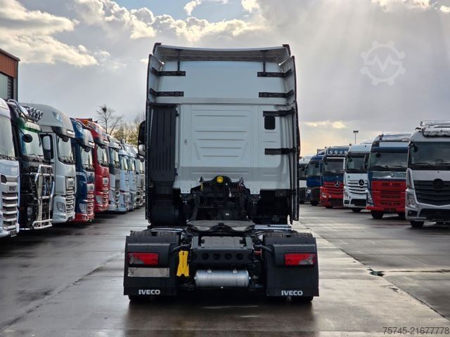 Standard tractor unit IVECO S-WAY 530 * ACC * VOLLLUFT * 2X TANK * KLIMAAUT