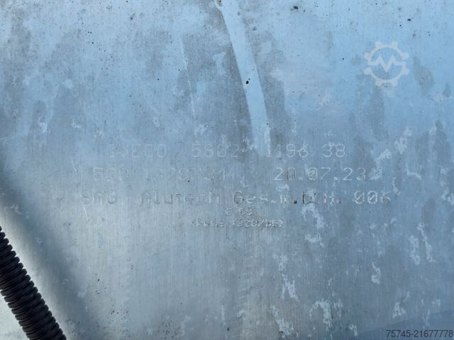 Standard tractor unit IVECO S-WAY 530 * ACC * VOLLLUFT * 2X TANK * KLIMAAUT