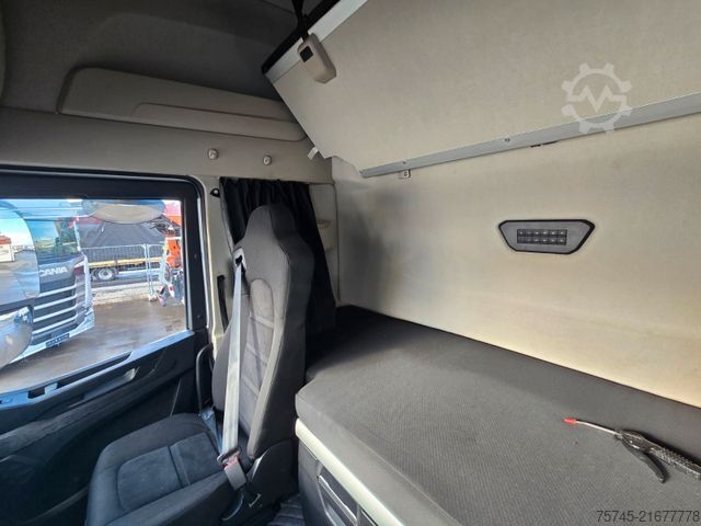 Standard tractor unit IVECO S-WAY 530 * ACC * VOLLLUFT * 2X TANK * KLIMAAUT