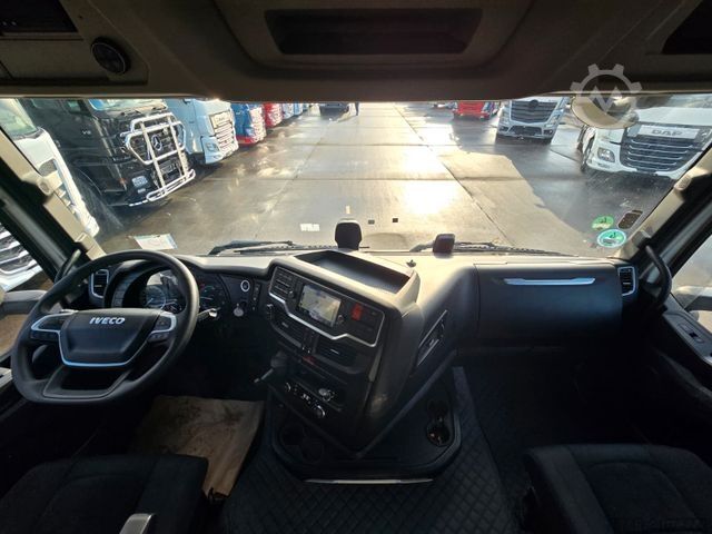 Standard tractor unit IVECO S-WAY 530 * ACC * VOLLLUFT * 2X TANK * KLIMAAUT