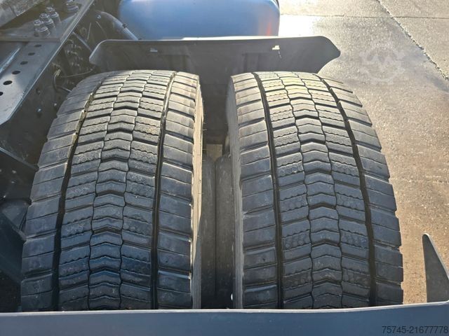 Standard tractor unit IVECO S-WAY 530 * ACC * VOLLLUFT * 2X TANK * KLIMAAUT