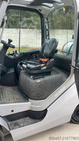 LPG-Gabelstapler Still RX70-30T 4.7m/ camera/ 4v