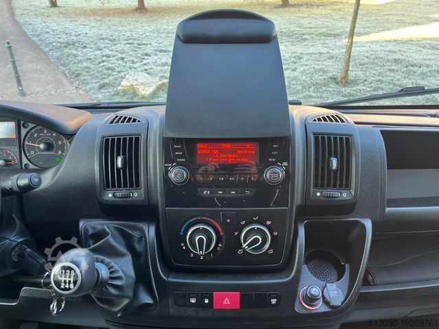 Transporter mit Koffer CITROEN JUMPER XXL KOFFER MIT PORTALTÜREN TEMPOMAT LED