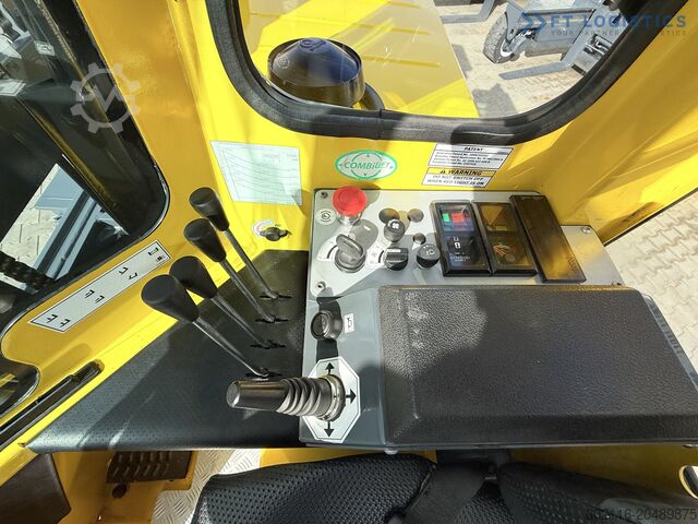 Vierwege-Gabelstapler Combilift C2500 DUPLEX ONLY 460H WIDE POSITIOER