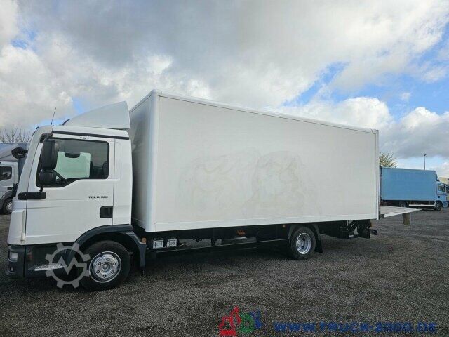 Transporter mit Koffer MAN TGL 8.180 Koffer 6050 mm LBW Palfinger 1000 Kg