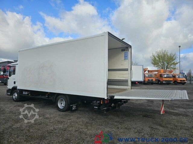 Transporter mit Koffer MAN TGL 8.180 Koffer 6050 mm LBW Palfinger 1000 Kg