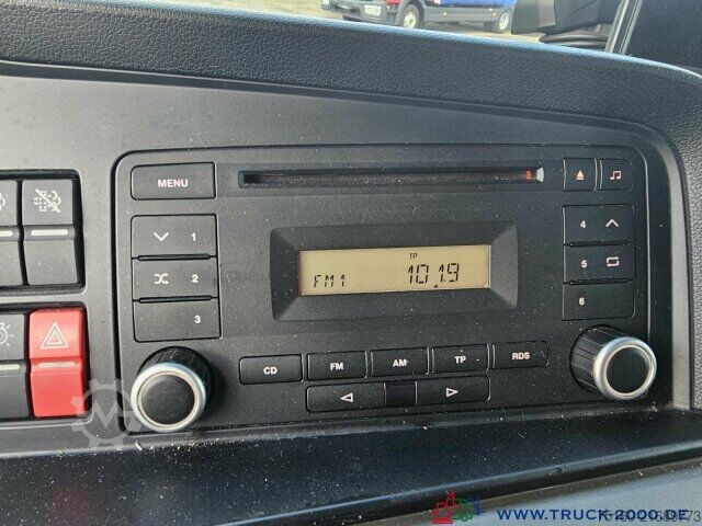 Transporter mit Koffer MAN TGL 8.180 Koffer 6050 mm LBW Palfinger 1000 Kg