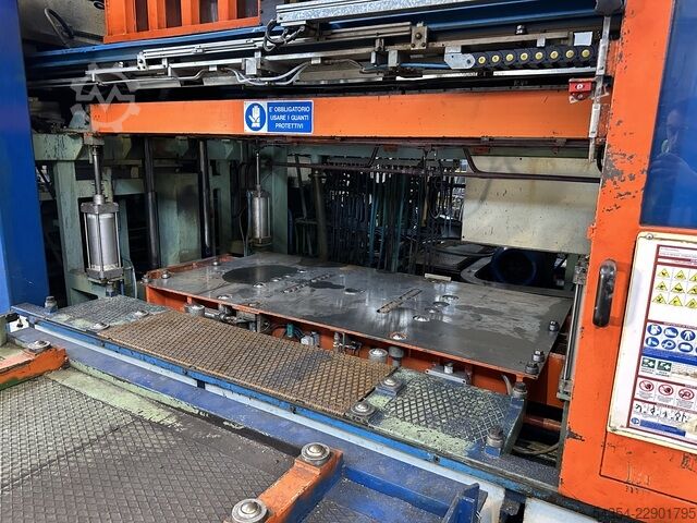 Tiefziehmaschine COMI SL2000 x 900 x 550mm