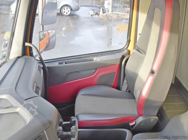 Tipper truck VOLVO FMX 460 Kipper * TOPZUSTAND / 8x4 !