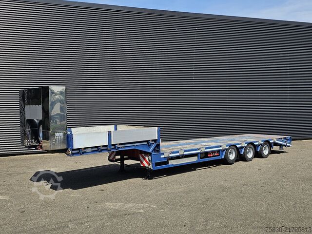 Low loader Faymonville STN-3U / HYDRAULIC RAMP / LIFT AXLE / SEMI TRAILER