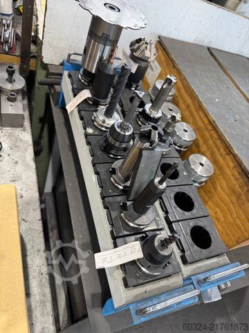 CNC - Bearbeitungszentrum HEDELIUS CB 70 - 3200