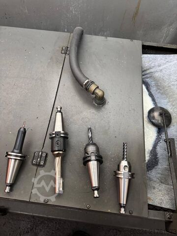 CNC - Bearbeitungszentrum HEDELIUS CB 70 - 3200