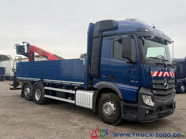 Flatbed truck Mercedes-Benz Actros 2643 StreamSpace Kran Palfinger PK20.501L