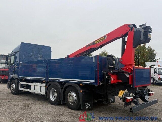 Flatbed truck Mercedes-Benz Actros 2643 StreamSpace Kran Palfinger PK20.501L