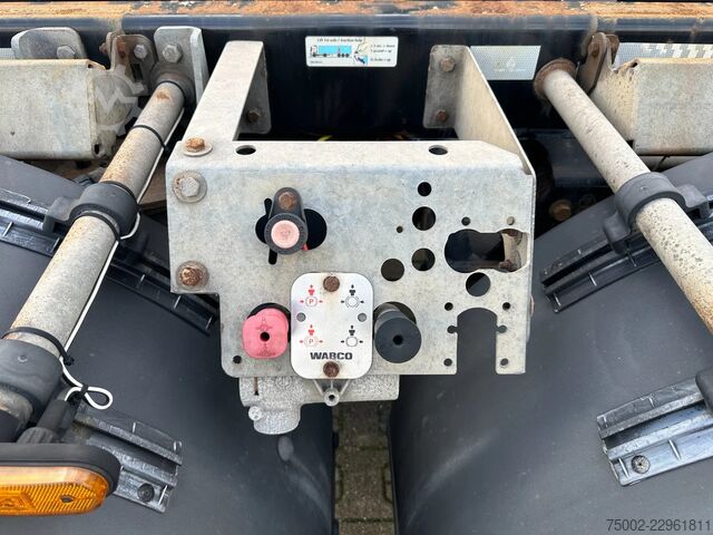 Container transportation D-TEC FLEXITRAILER TRACTION / ADR / SAF + discbrakes ...