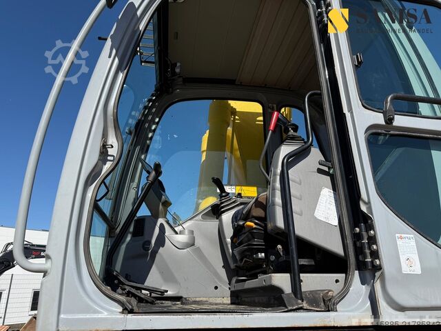 Chain excavator New Holland Kobelco E 215/SW 10-3/Hydraulik