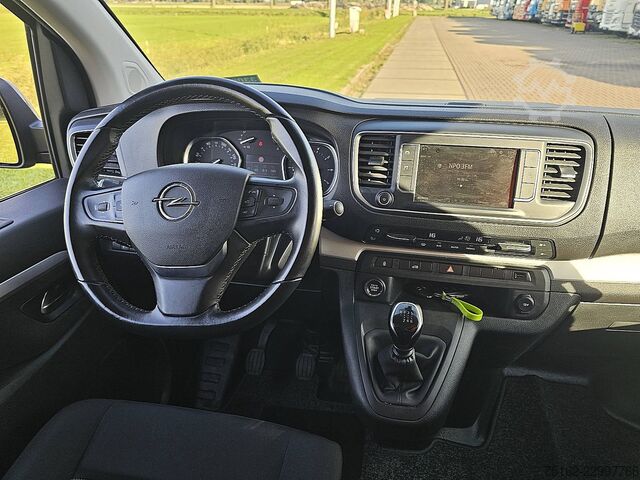 OPEL VIVARO 2.0 L3H1 Xenon LED Automatic Air Conditioning 3 Seats Camera Carplay PDC Cruise Control  OPEL VIVARO 2.0 L3H1 Xenon LED Automatische Airco 3 ...