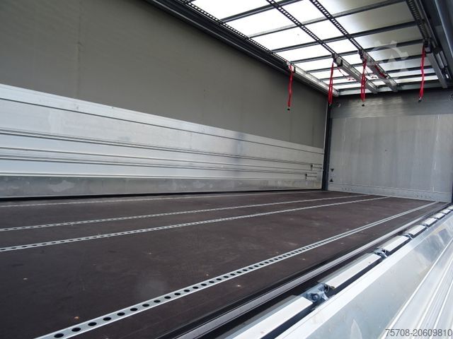 LKW mit Getränkeaufbau MAN 26.320 TGM*7,3m Schwenkwand*2,5to LBW*NLA*Kamera