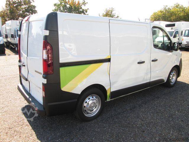 Refrigerator body van RENAULT Trafic 1.6 *Carrier Kühlwagen*Euro6*