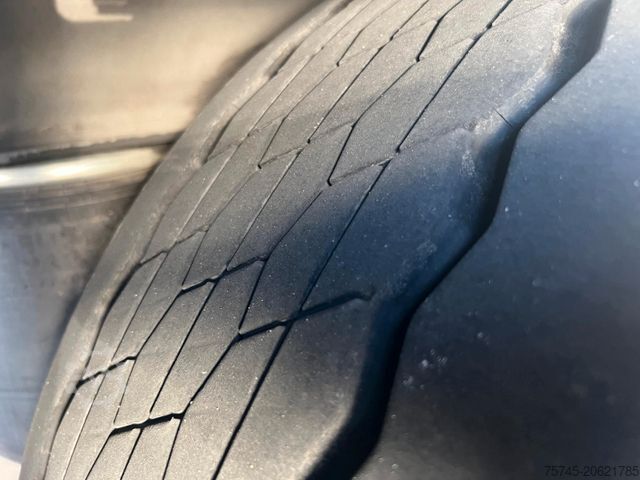 Box semitrailer SCHMITZ CARGOBULL SCB S3B SKO24/L * LIFT * ALCOA * 1.HAND *