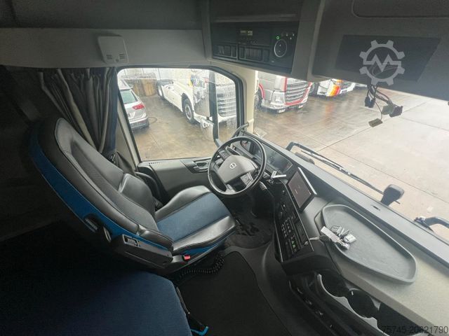 Standard tractor unit VOLVO FH500 * TOP * ACC * RETARDER * VOLLLUFT *2X TANK