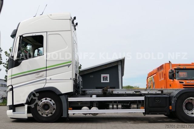 Swap body truck VOLVO FH 500 BDF Retarder Lift-/Lenkachse LBW Euro 6